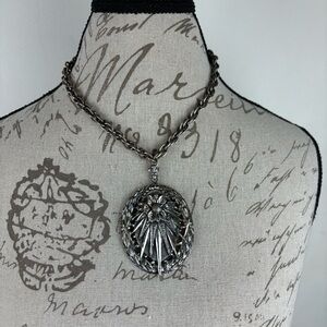 Vintage Silver-Tone Floral Sunburst Locket Necklace